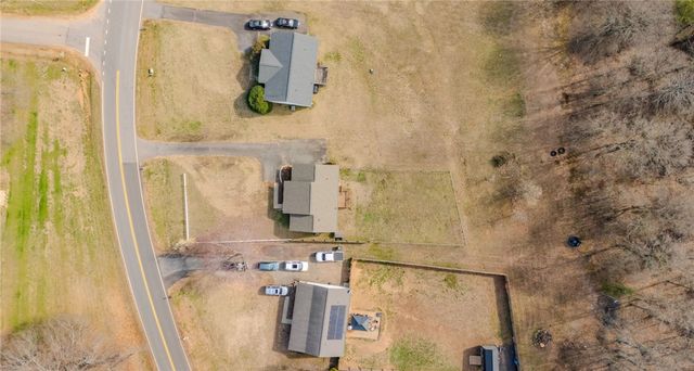 804 Clark Road, Inman, SC 29349