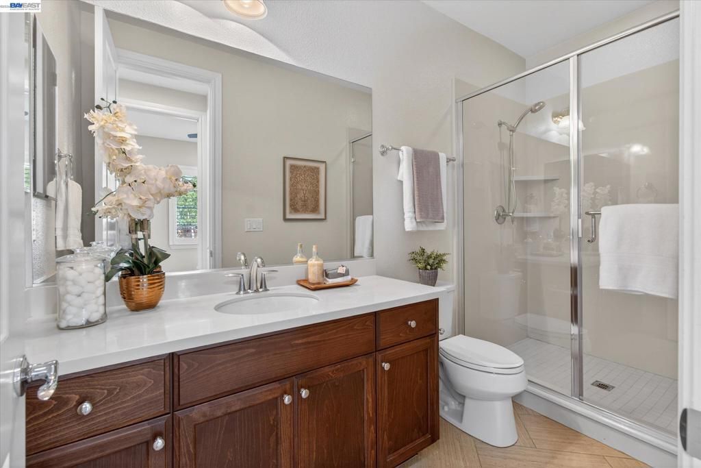 Image 7 of property listing at 3486 Cinnamon Ridge Rd., San Ramon, CA 94582