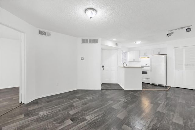 1964 LAKE ATRIUMS CIRCLE 170, Orlando, FL 32839