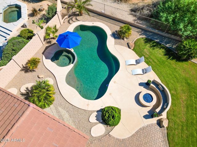 17648 W WILLOW Drive, Goodyear, AZ 85338