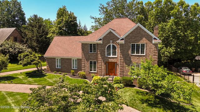 7110 Wood Briar Rd, Louisville, KY 40241