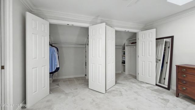 7110 Wood Briar Rd, Louisville, KY 40241