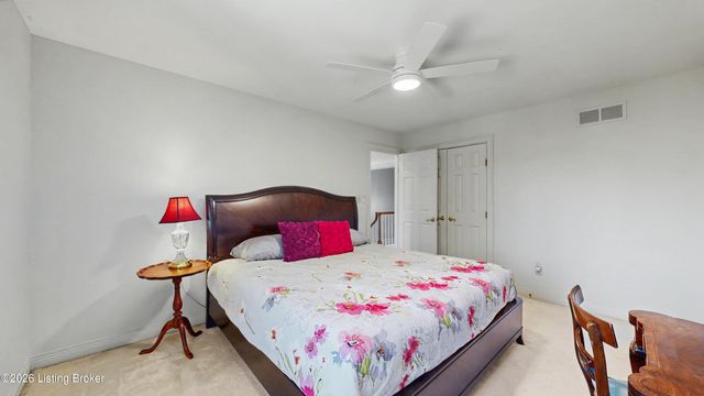 7110 Wood Briar Rd, Louisville, KY 40241