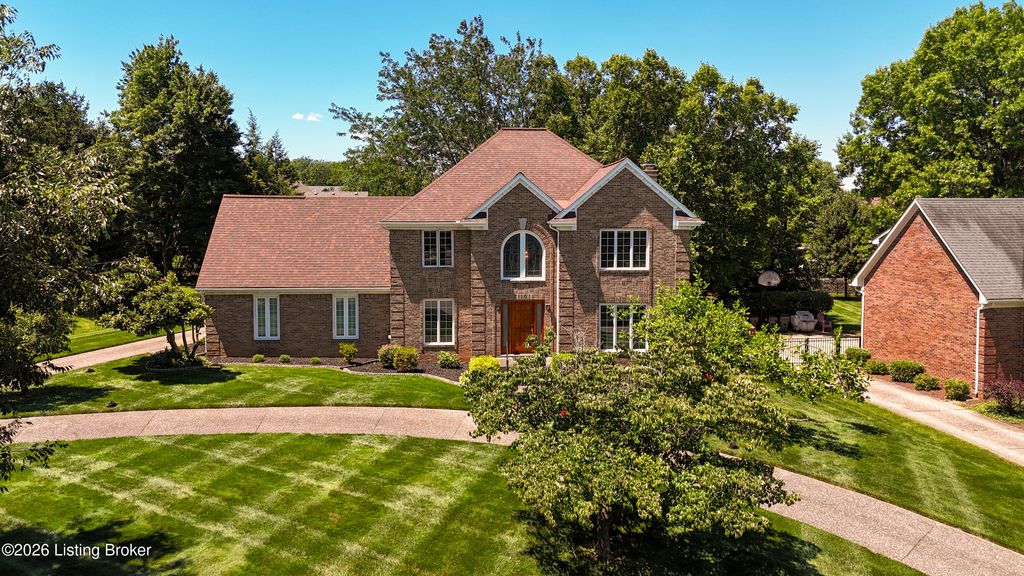 7110 Wood Briar Rd, Louisville, KY 40241