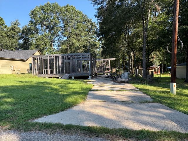 1221 Oxon Run, Conroe, TX 77316