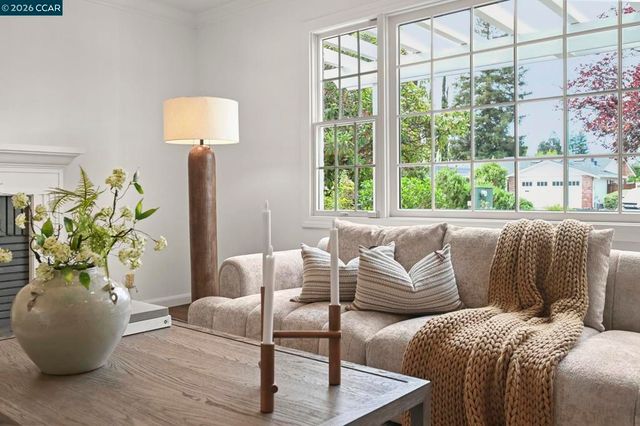 3651 Perada Dr, Walnut Creek, CA 94598