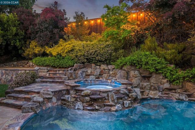 3651 Perada Dr, Walnut Creek, CA 94598