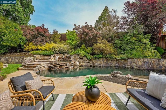 3651 Perada Dr, Walnut Creek, CA 94598