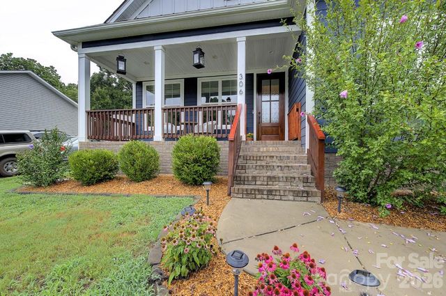 306 Clay Street, Belmont, NC 28012