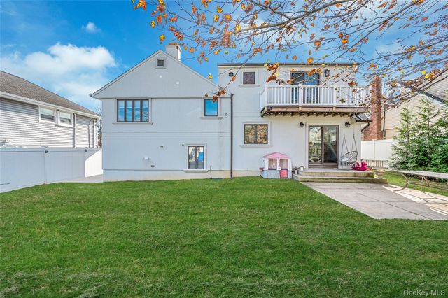 66 Virginia Avenue, Oceanside, NY 11572