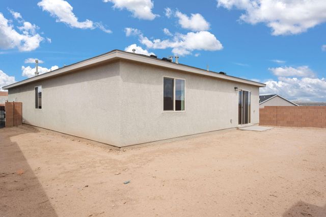1713 Cowboy Haven Lane NE, Rio Rancho, NM 87144