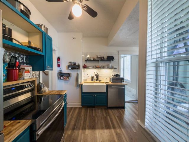 3226 Campbell Street, Kansas City, MO 64109