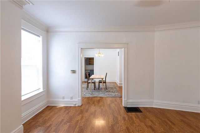 3226 Campbell Street, Kansas City, MO 64109
