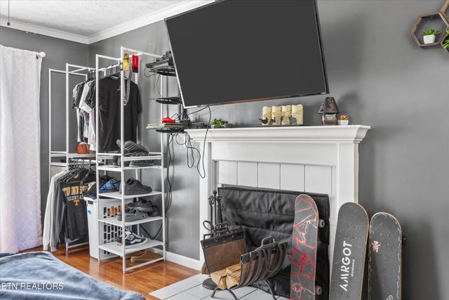 8925 Heathercrest Drive, Powell, TN 37849