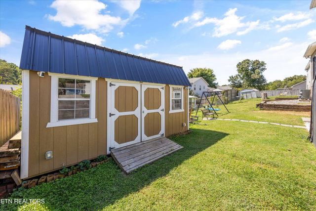 8925 Heathercrest Drive, Powell, TN 37849