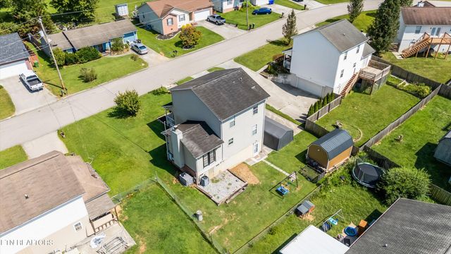 8925 Heathercrest Drive, Powell, TN 37849