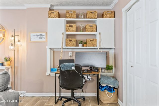 8925 Heathercrest Drive, Powell, TN 37849