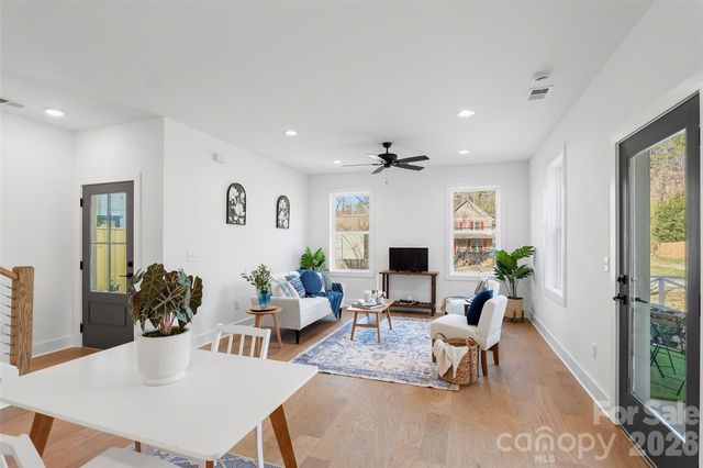 109 Glendale Avenue, Asheville, NC 28803