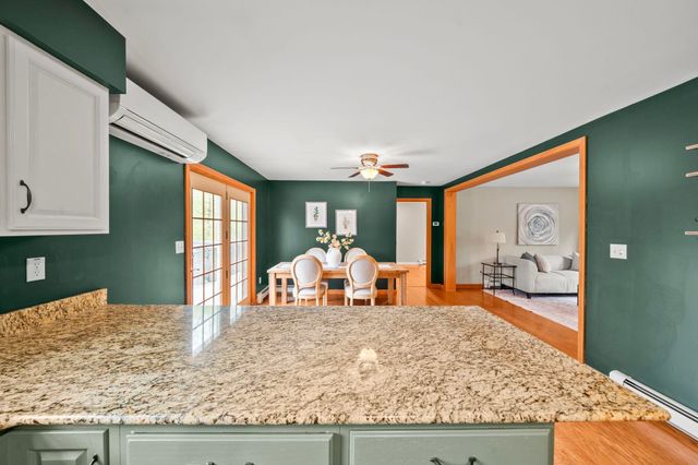 10 Avon Shores Road, Moultonborough, NH 03254