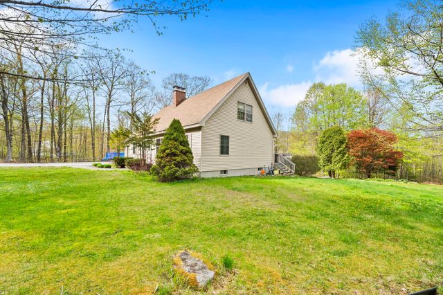 10 Avon Shores Road, Moultonborough, NH 03254