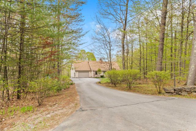 10 Avon Shores Road, Moultonborough, NH 03254