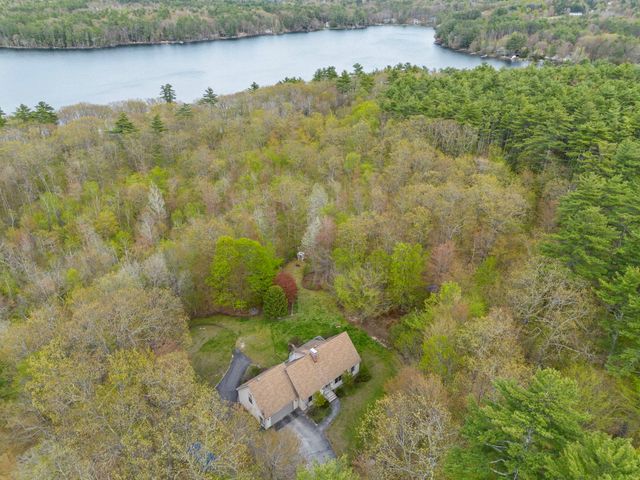 10 Avon Shores Road, Moultonborough, NH 03254