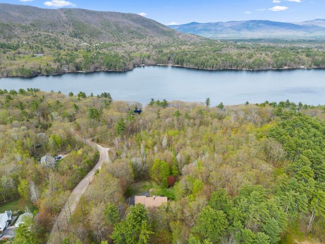 10 Avon Shores Road, Moultonborough, NH 03254