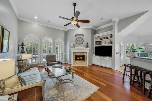 618 Wellington Point, Houston, TX 77094