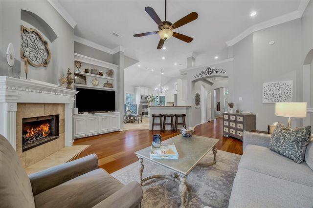 618 Wellington Point, Houston, TX 77094