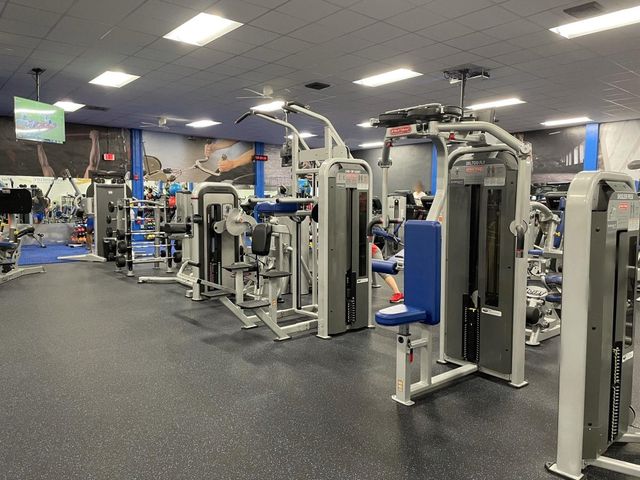 16721 Hemingway Drive, Weston, FL 33326