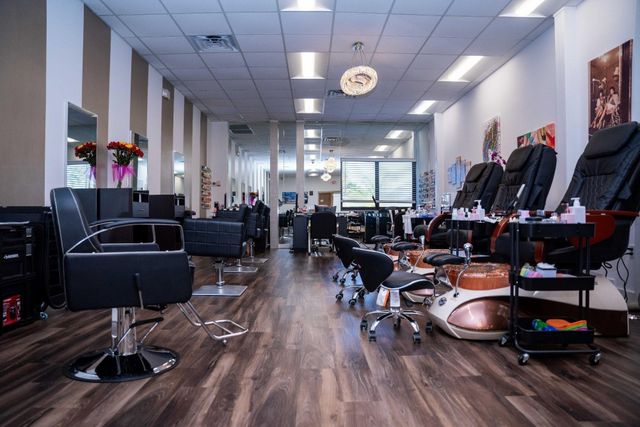 16721 Hemingway Drive, Weston, FL 33326