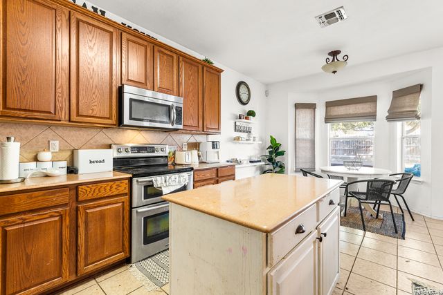 121 Sage Canyon, Boerne, TX 78006