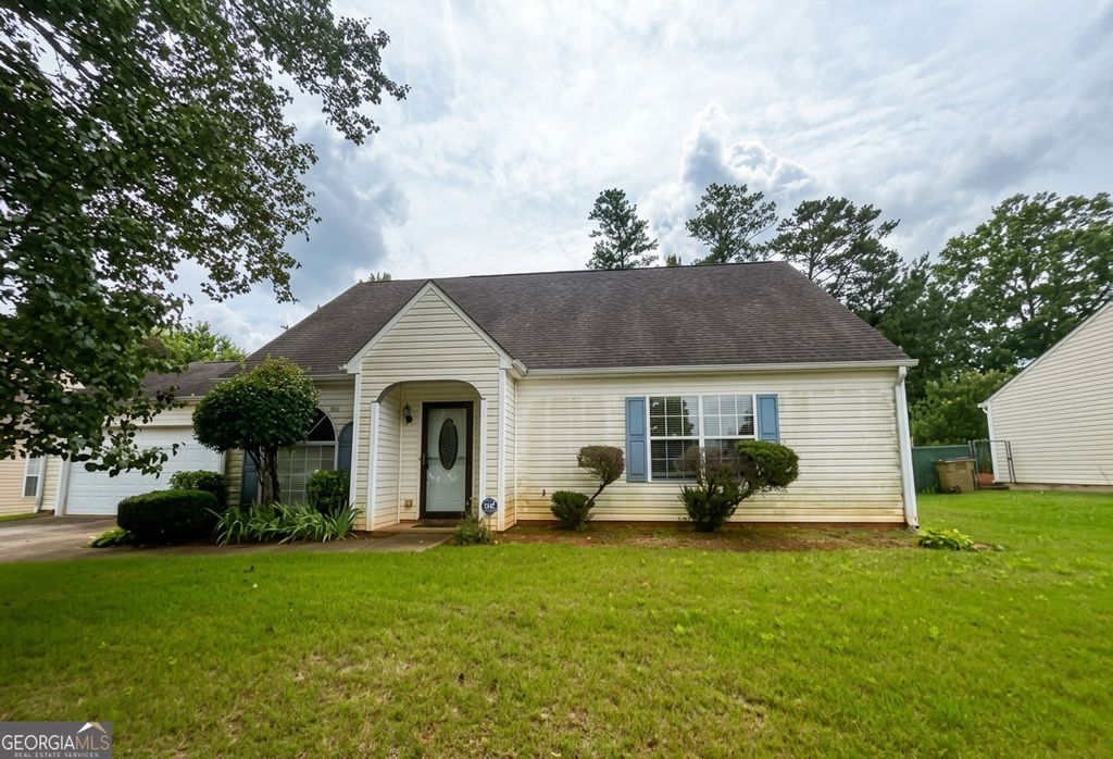 2759 Holly Berry Drive, Ellenwood, GA 30294