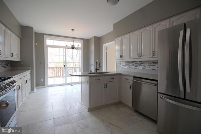 6423 LITTLE POTTERS LN, Alexandria, VA 22310