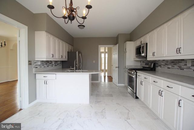 6423 LITTLE POTTERS LN, Alexandria, VA 22310