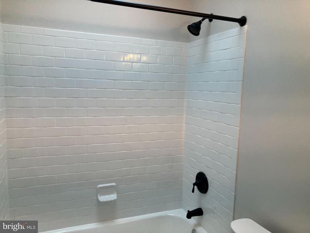 3210 LYNDALE AVE, Baltimore, MD 21213