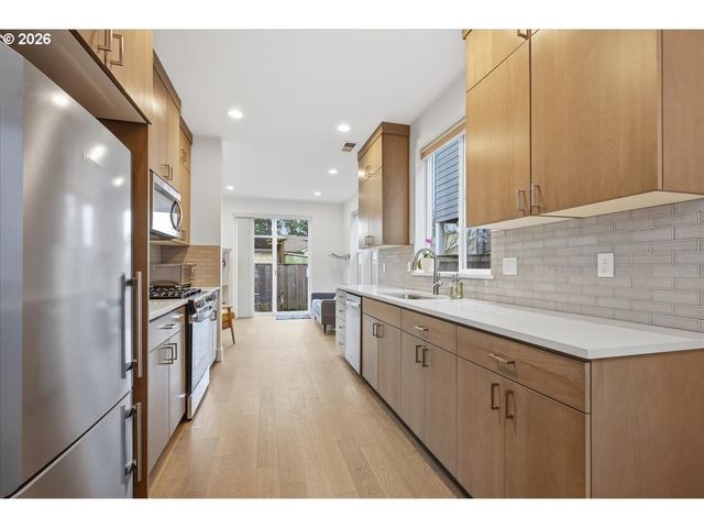 4820 Se 75TH Ave, Portland, OR 97206