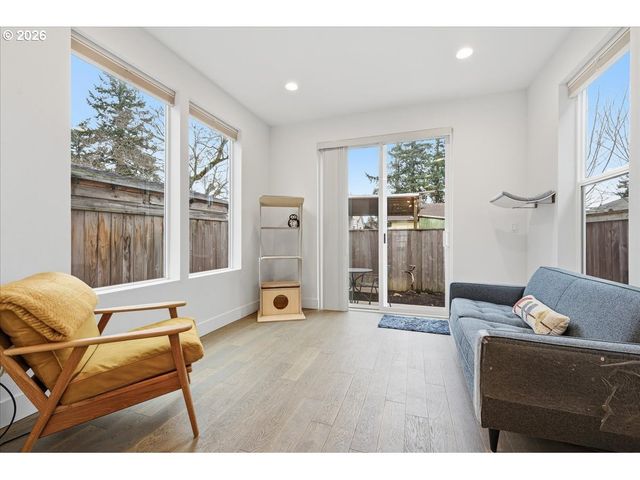 4820 Se 75TH Ave, Portland, OR 97206