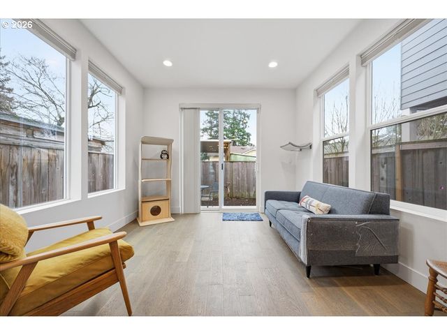 4820 Se 75TH Ave, Portland, OR 97206