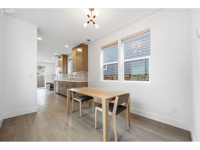 4820 Se 75TH Ave, Portland, OR 97206