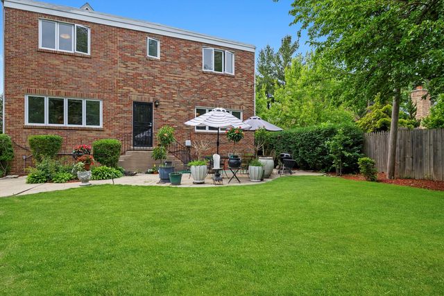 9209 S Hoyne Avenue, Chicago, IL 60643