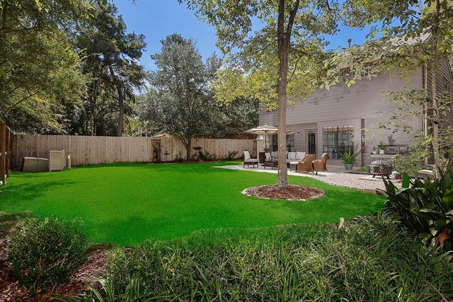 95 N Pathfinders Circle, The Woodlands, TX 77381