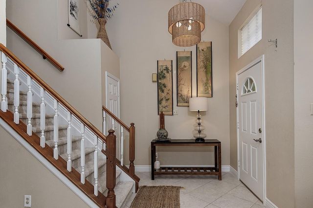 95 N Pathfinders Circle, The Woodlands, TX 77381