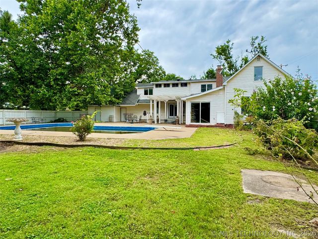401 E Main Street, Adair, OK 74330