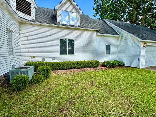 401 E Main Street, Adair, OK 74330