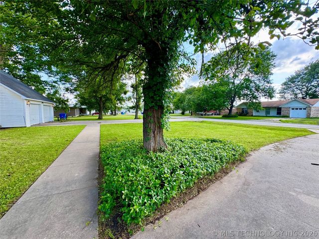 401 E Main Street, Adair, OK 74330