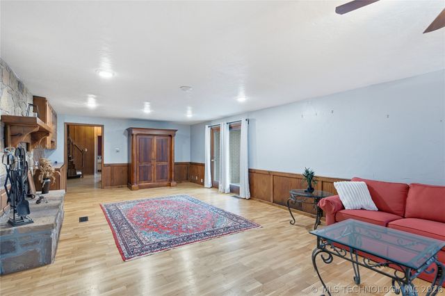 401 E Main Street, Adair, OK 74330