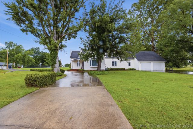 401 E Main Street, Adair, OK 74330