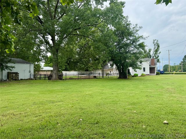 401 E Main Street, Adair, OK 74330