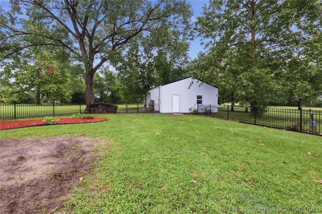 401 E Main Street, Adair, OK 74330